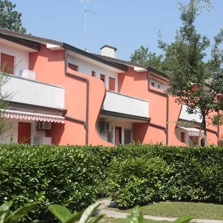 Lovely Flat With Garden In A - Beahost Μπιμπιόνε