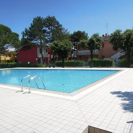 Lovely Flat With Garden In A Residence-beahost Lägenhet Bibione