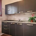 Lovely Flat With Garden In A Residence-beahost Appartement *
