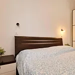 Lovely Flat With Garden In A Residence-beahost * Bibione