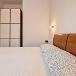 Appartement Lovely Flat With Garden In A Residence-beahost *