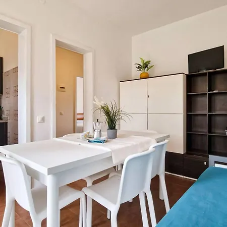 Lovely Flat With Garden In A Residence-beahost 비비오네