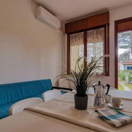 Lovely Flat With Garden In A Residence-beahost *