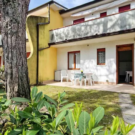 Lovely Flat With Garden In A Residence-beahost Appartement