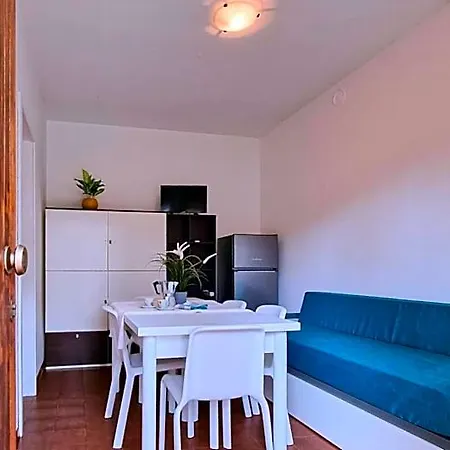 Lovely Flat With Garden In A Residence-beahost Bibione
