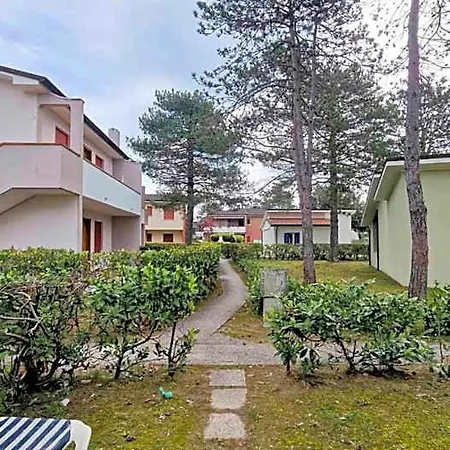 Διαμέρισμα Lovely Flat With Garden In A Residence-beahost