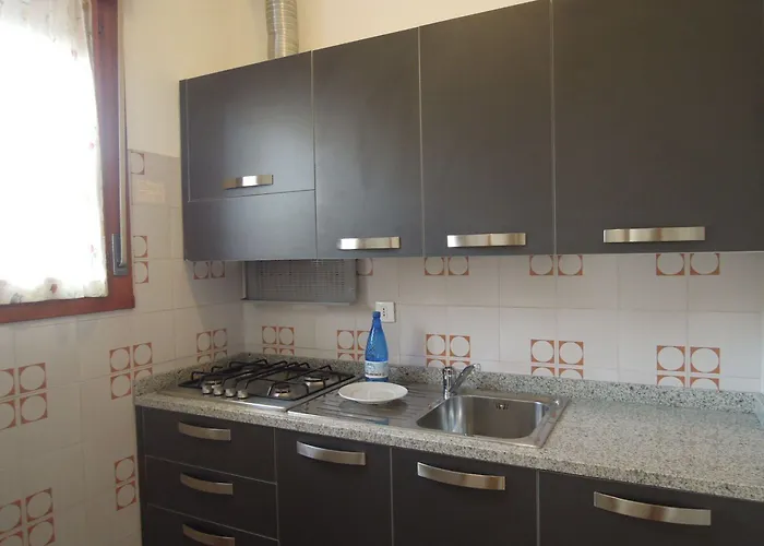 Lovely Flat With Garden In A Residence-beahost *