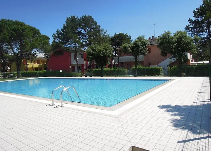 Lovely Flat With Garden In A Residence-beahost Appartamento Bibione