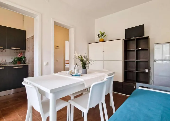 Lovely Flat With Garden In A Residence-beahost 비비오네