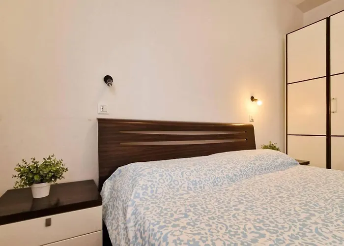 Lovely Flat With Garden In A Residence-beahost * Bibione