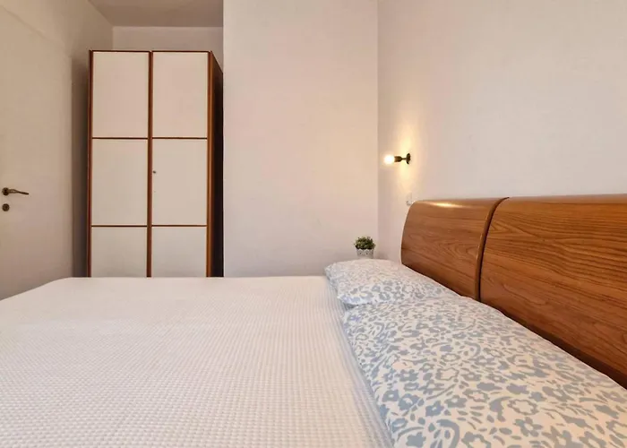 Appartement Lovely Flat With Garden In A Residence-beahost *